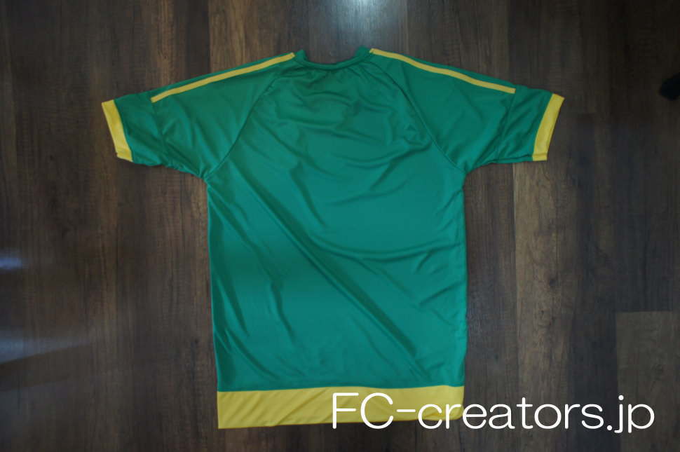 緑と黄色のサッカーユニフォーム 半袖ゲームシャツ