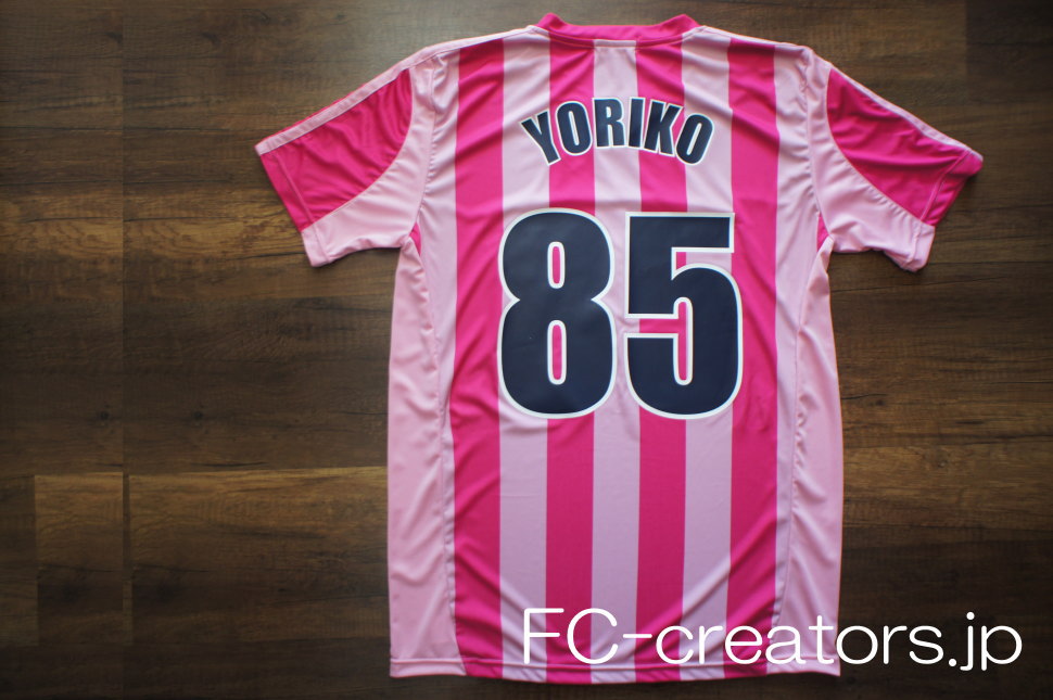 クラスTシャツ サッカーユニ 背ネーム 背番号 ピンクの縦縞