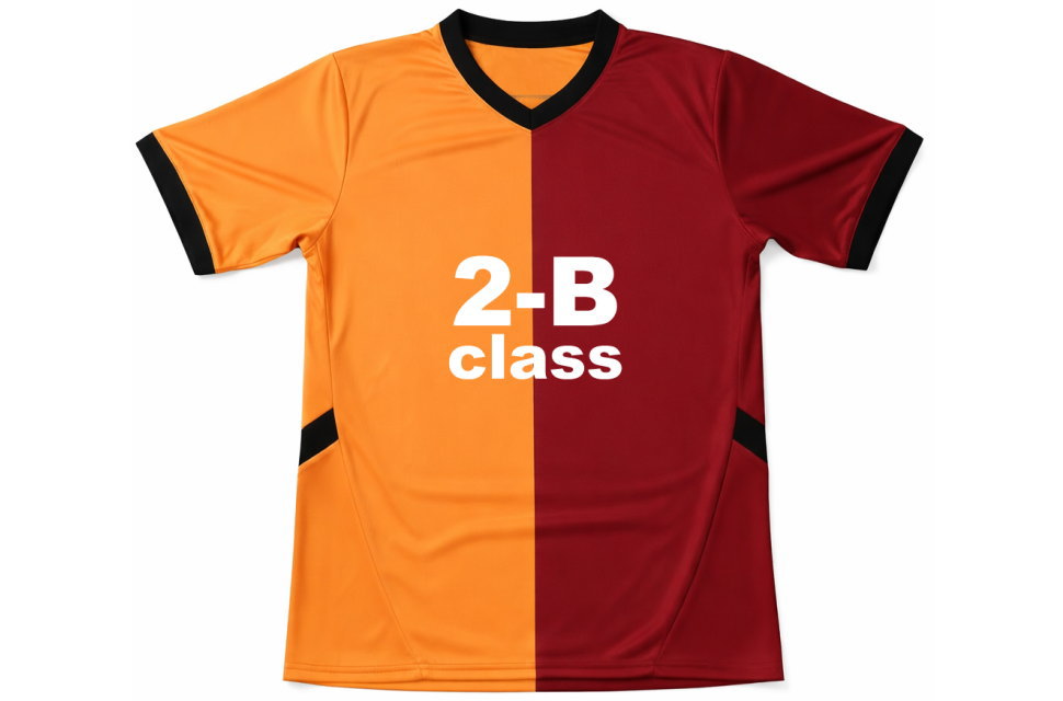 ガラタサライ風2024-25デザインのクラスTシャツ前面。オレンジとレッドのハーフ＆ハーフに昇華プリントで2-B classのロゴが入ったサッカーユニフォーム