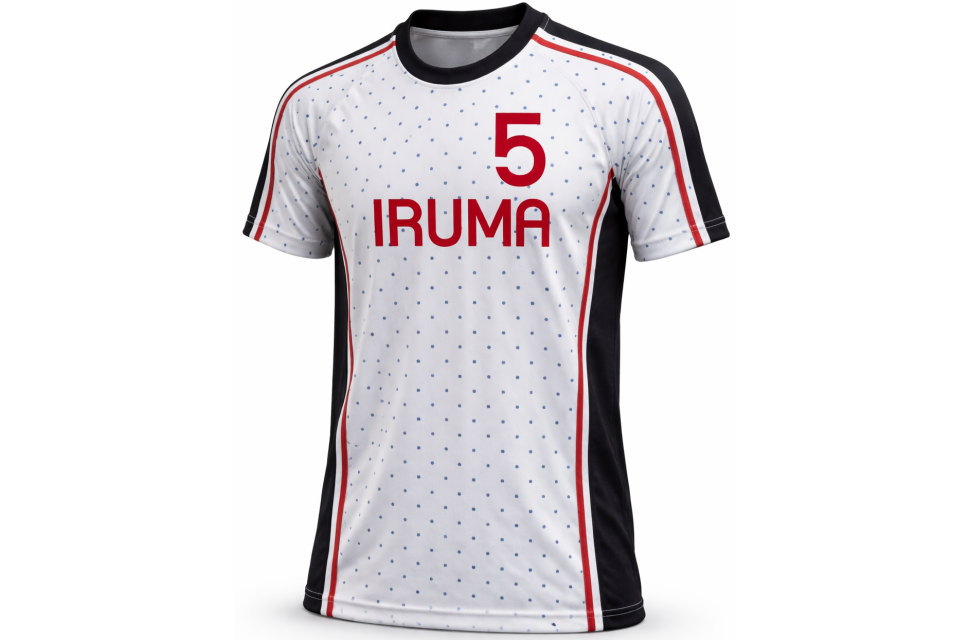 マネキン着用のサッカーユニフォーム。Vネックの襟元と肩から袖に流れるラインがスタイリッシュなフルオーダーユニフォーム。