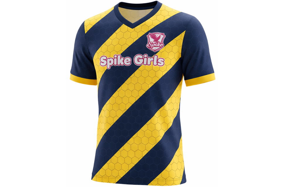 サッカーユニフォームのオーダーメイドパンツ。ネイビーのベース生地にイエローのサイドラインを昇華プリントで表現。ウエスト調整用のドローコード付き。