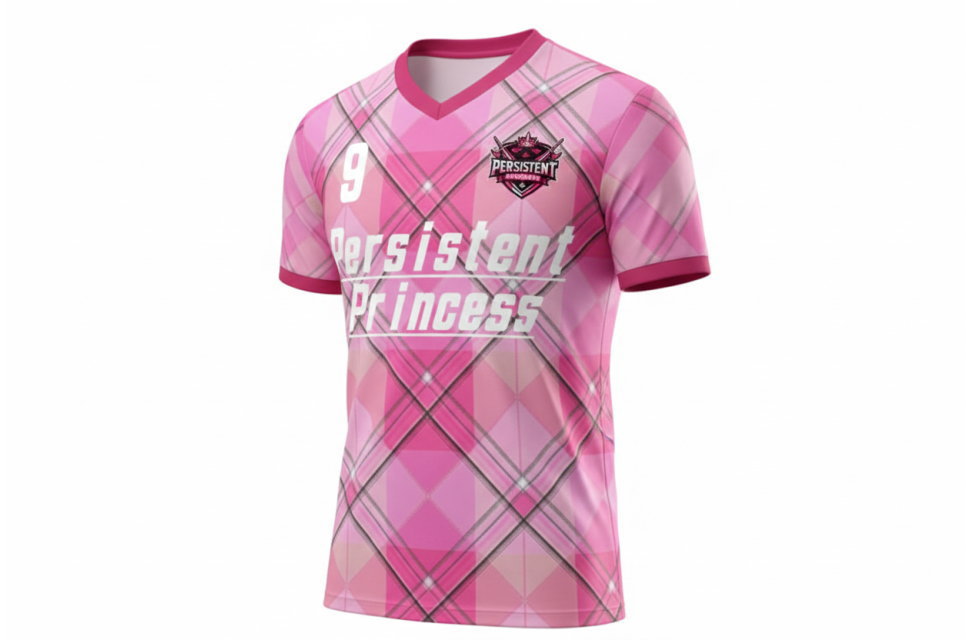 3Dシミュレーションによる女子サッカーシャツの斜め前からの外観。Vネックの襟元と袖口の濃いピンクのパイピングがアクセントのデザイン