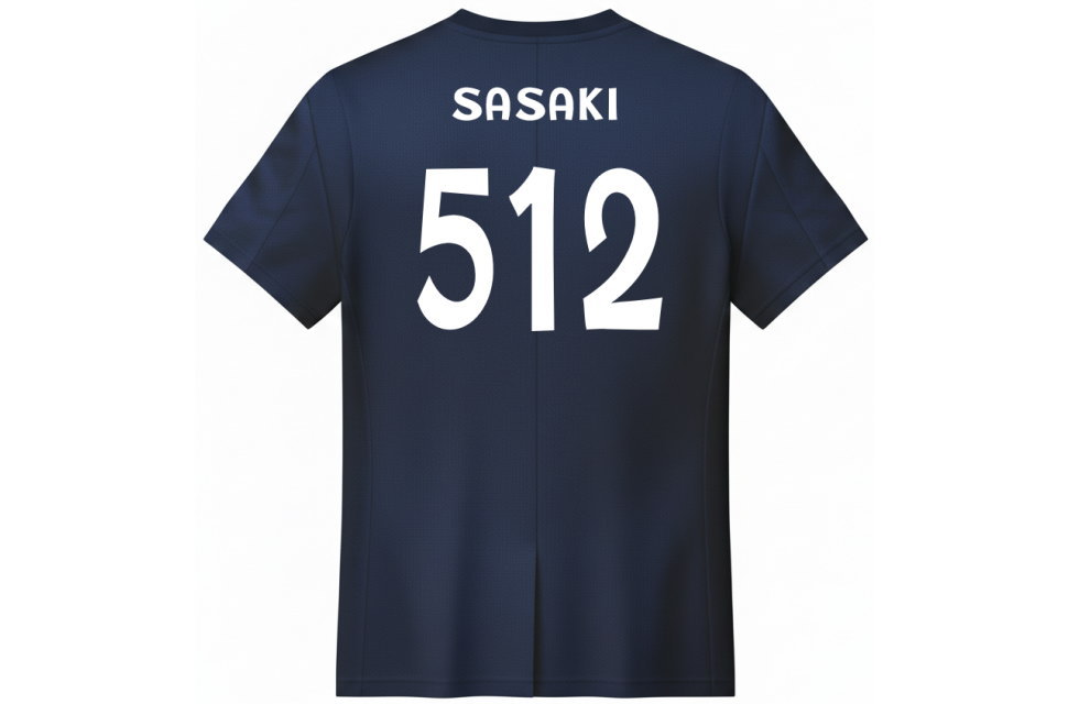 ネイビーのスーツと紫のネクタイをリアルに再現した昇華プリントのクラスTシャツ。全面フルカラープリントの制作例。