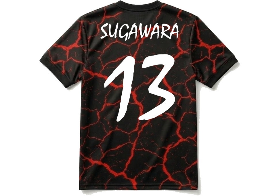 サッカーユニフォームの背中デザイン。白い背番号13とネーム、チーム名がプリントされた黒赤デザイン。