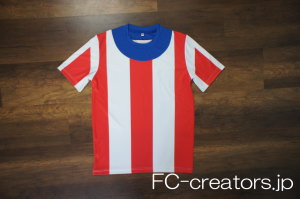 サッカーパラグアイ代表ユニフォームに似たシャツ