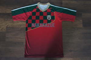 赤と深緑のチェック柄とグラデーションで作ったサッカーシャツ