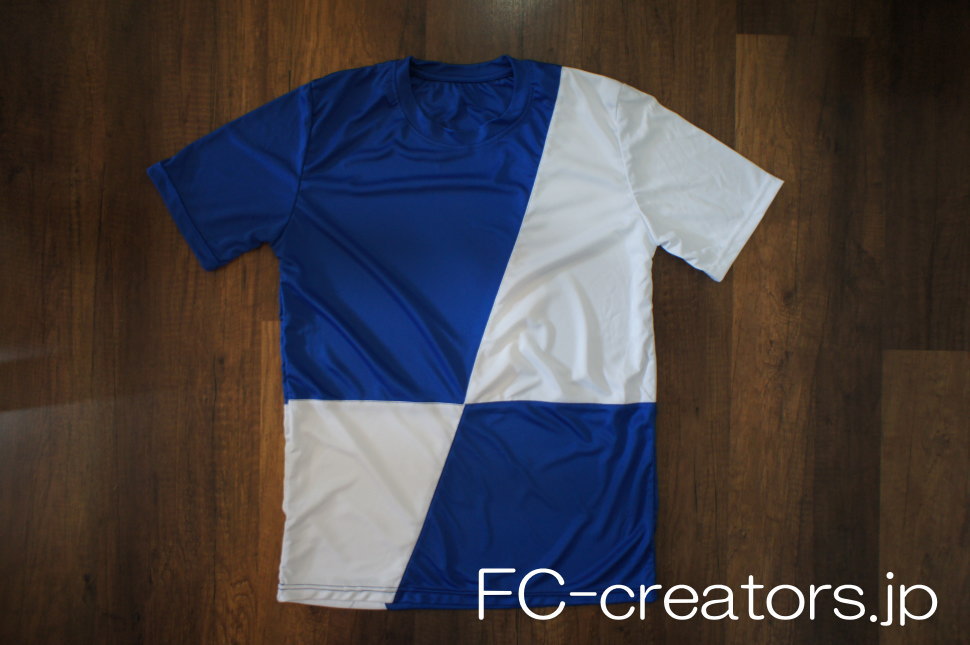 サッカーシャツ表