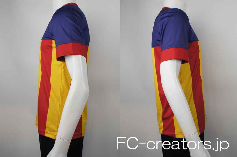 サッカーカタルーニャ代表 17,18風レプリカユニフォームの左右の袖
