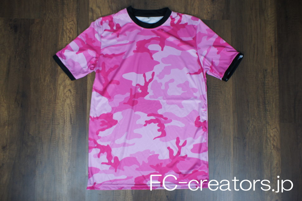 おしゃれなピンク色系統カモフラ迷彩柄フットボールシャツ