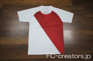 ASモナコ2018-19をイメージした赤と白のサッカーシャツ